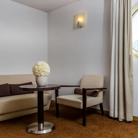 Hotel Eliseo Lurdy